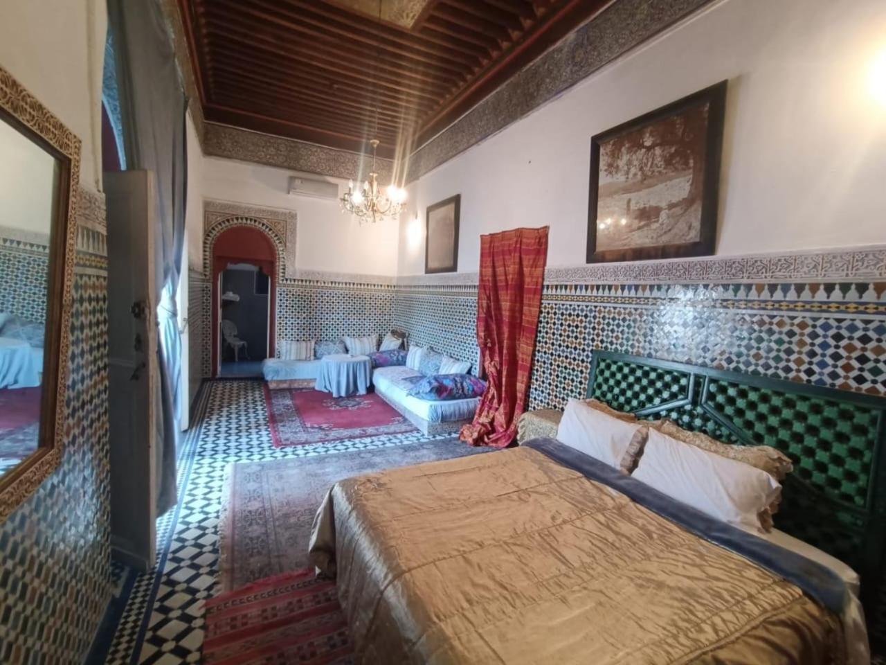 Suite In A Xviiie Palace Fès Exteriér fotografie